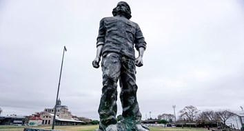 Removing Statues of Violent Bigots? Start with Che