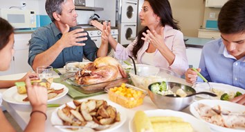 5 Ways To Avoid Thanksgiving Dinner Fights