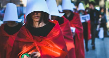 Handmaid’s Tale Author: Encouraging Writers to Get Political Is a Recipe for Authoritarianism