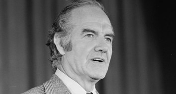 What George McGovern Learned from Running His Own Business 