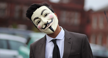 “V for Vendetta” Shows How Crises Are Exploited to Destroy Liberty